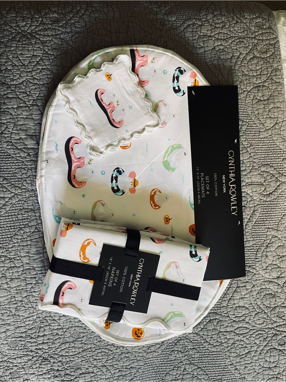 Cynthia Rowley Halloween Set of 4 placemats, napkins & coasters